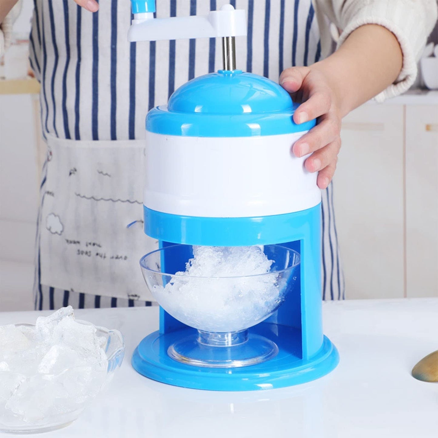 wOUSUNLy Hand Crank Ice Crusher, Shaver & Snow Cone Maker, Mini Home Ice Crusher Small Sludge Maker, Portable Home Smoothie Maker for Home, Party, Bar, Restaurant