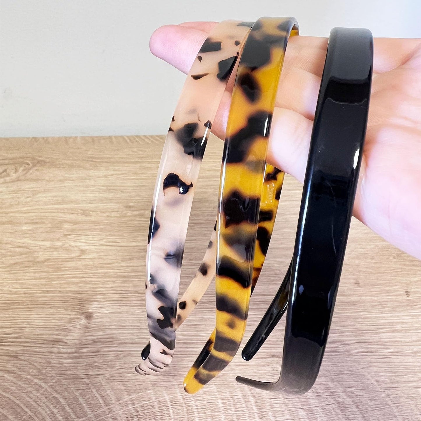 KOVOLITU 3 Pack Eyewear Headbands - Comfortable Plain Headbands for Women in Black, Tortoise, Amber