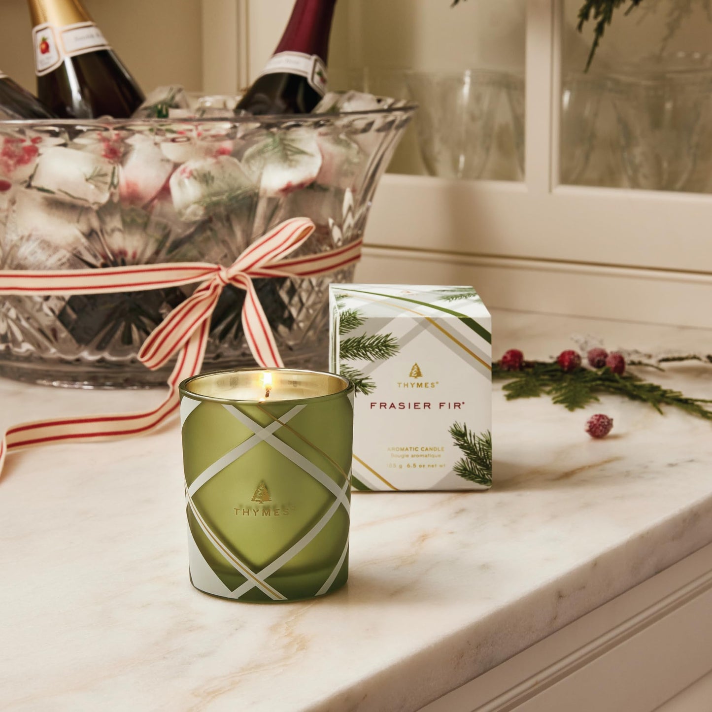 Thymes Frasier Fir Candle – Frosted Plaid Jar Candles – Green & White Candle Jar Design – Scented Candles with Notes of Siberian Fir, Cedarwood & Sandalwood – Holiday Candles (6.5 oz)
