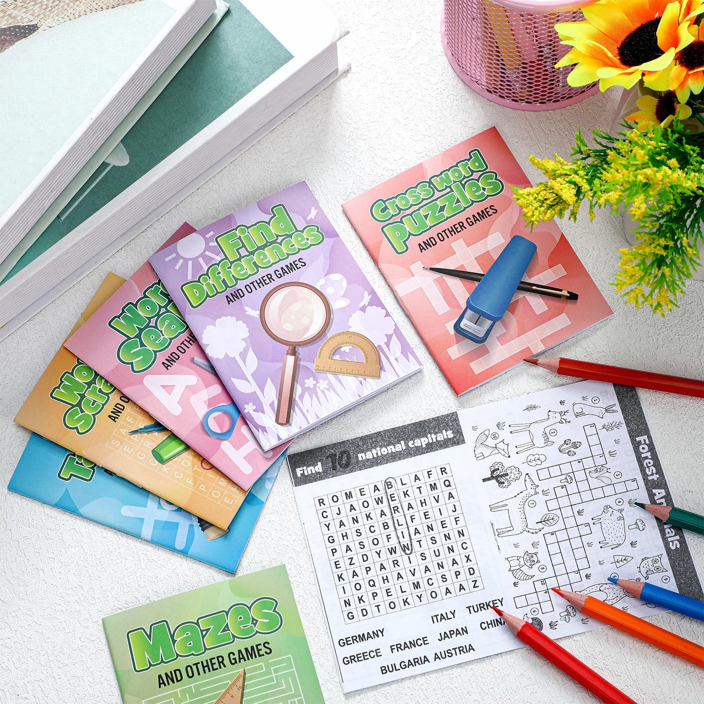 Hungdao 96 Pcs Mini Activity Books for Boys and Girls, Fun and Games, Challenging Activities Include Mazes, Word Scramble and More Bulk Gifts for Students Party Classroom Goodie Bag Stuffers