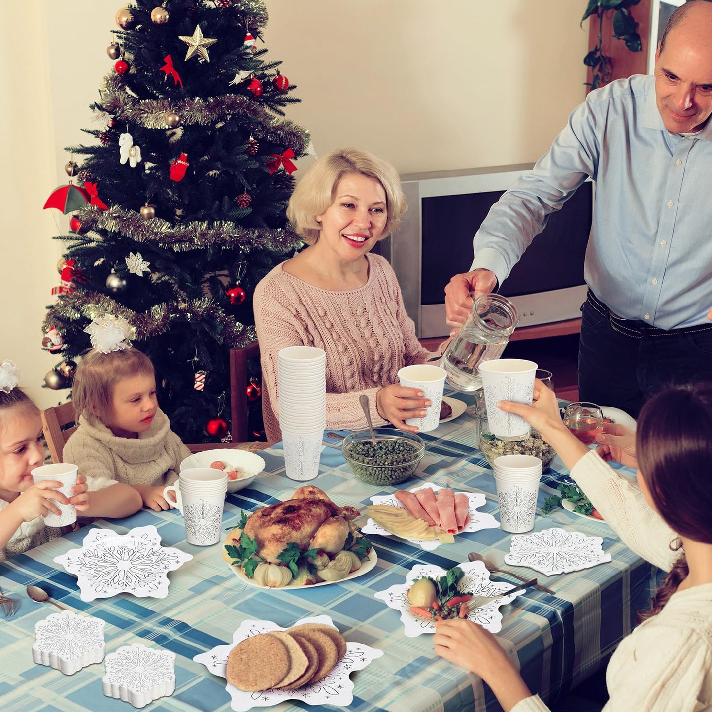 Zhehao 96 Pcs Winter Snowflake Plates and Napkins Set Christmas Snowflake Tableware Set Frozen Winter Plates, Cups, Napkins for Wonderland Party Supplies